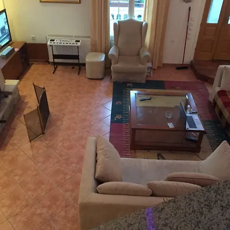 Amelias House *